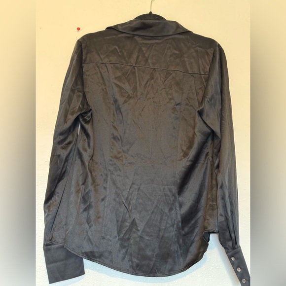 Diane von Furstenberg Women's Silk Button-down Blouse Size 12 100% silk - Picture 7 of 7